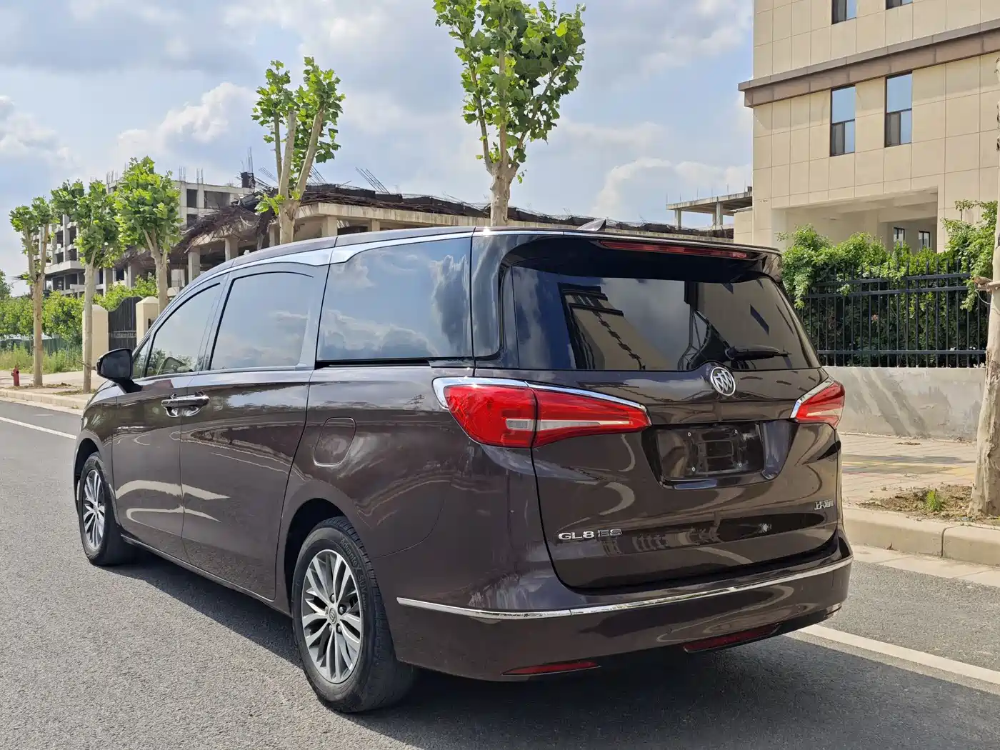 Buick GL8 2017 ES 28T Luxury China V фото 6