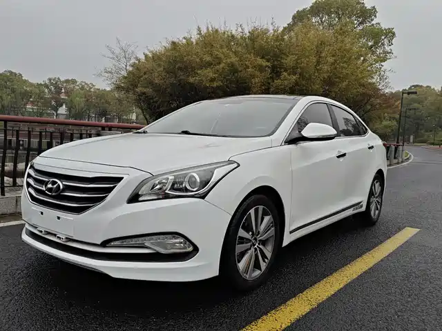 HYUNDAI NAME PICTURE