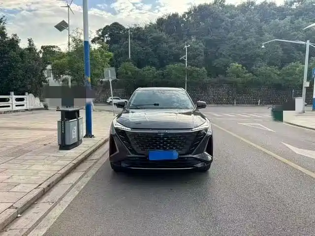 Changan Oshan Z6 2023 2022 Blue Whale 1.5T DCT Intelligent Leader