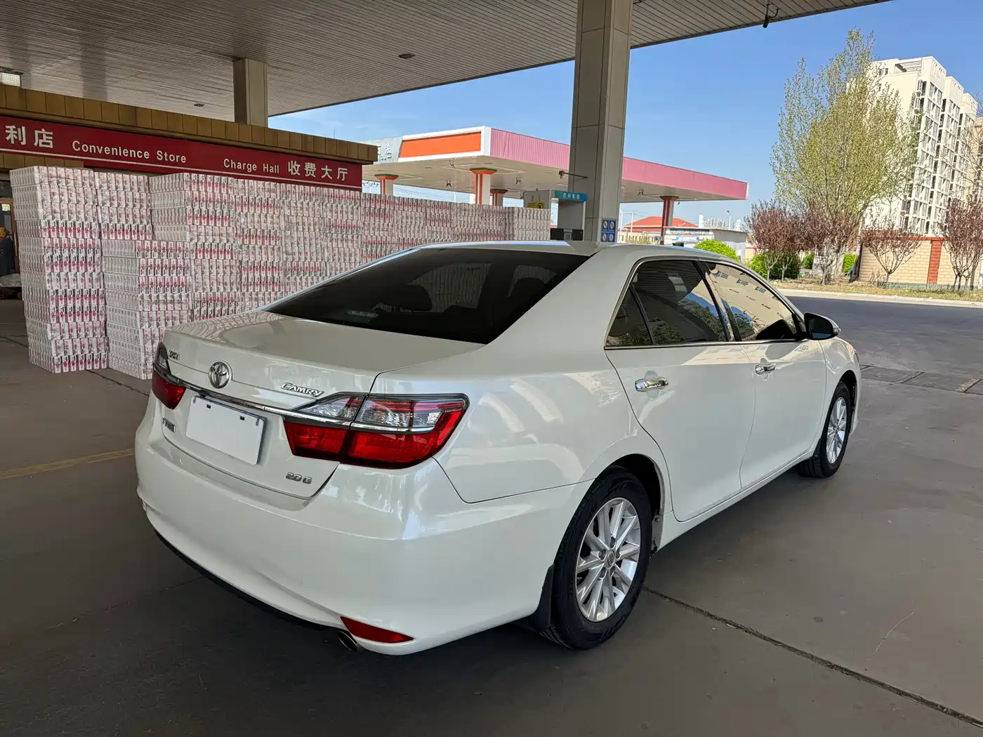 Toyota Camry 2016 2.0G 10th Anniversary Leading Edition фото 16