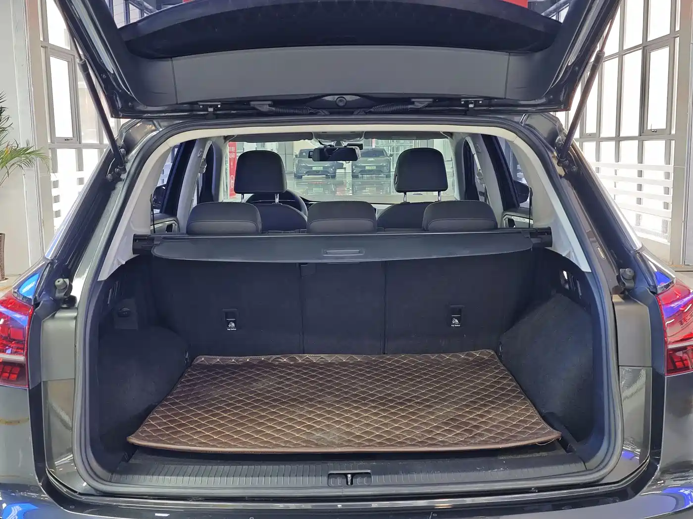 Volkswagen Tayron 2019 330TSI 2WD Luxury China VI фото 11