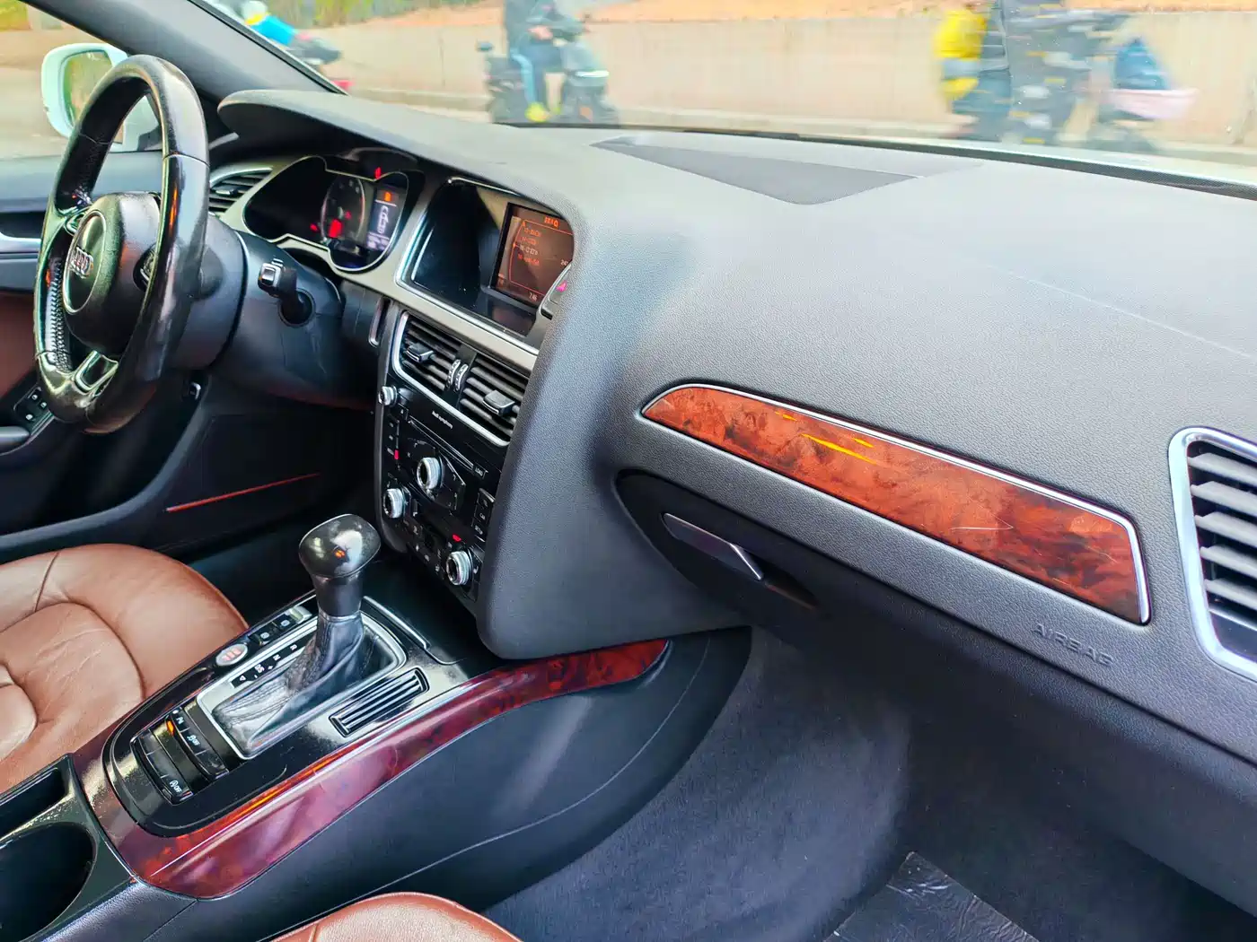 Audi A4L 2015 35 TFSI Auto Comfort фото 15