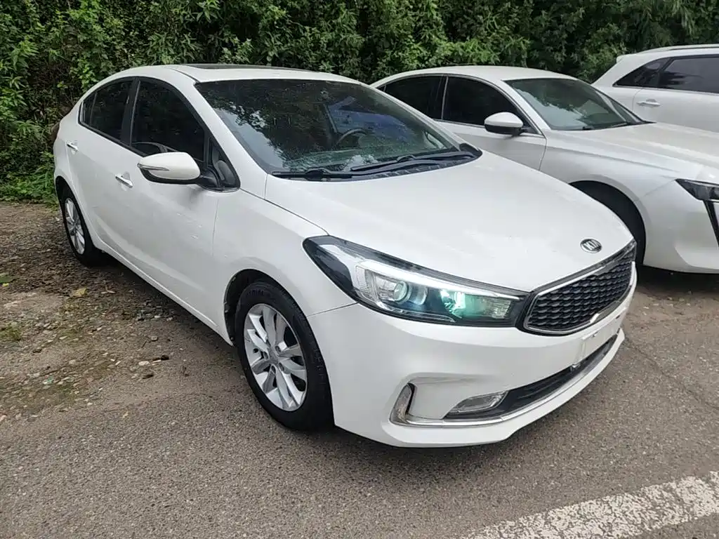 Kia K3 2016 1.6L Automatic GLS фото 4