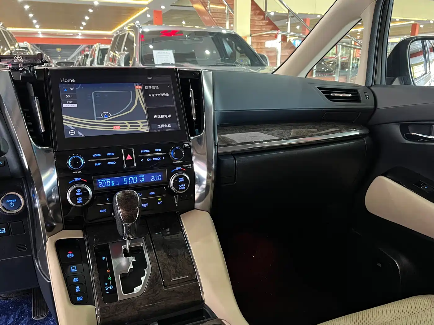 Toyota Vellfire 2021 Crown Hybrid 2.5L HV Premium Edition фото 12
