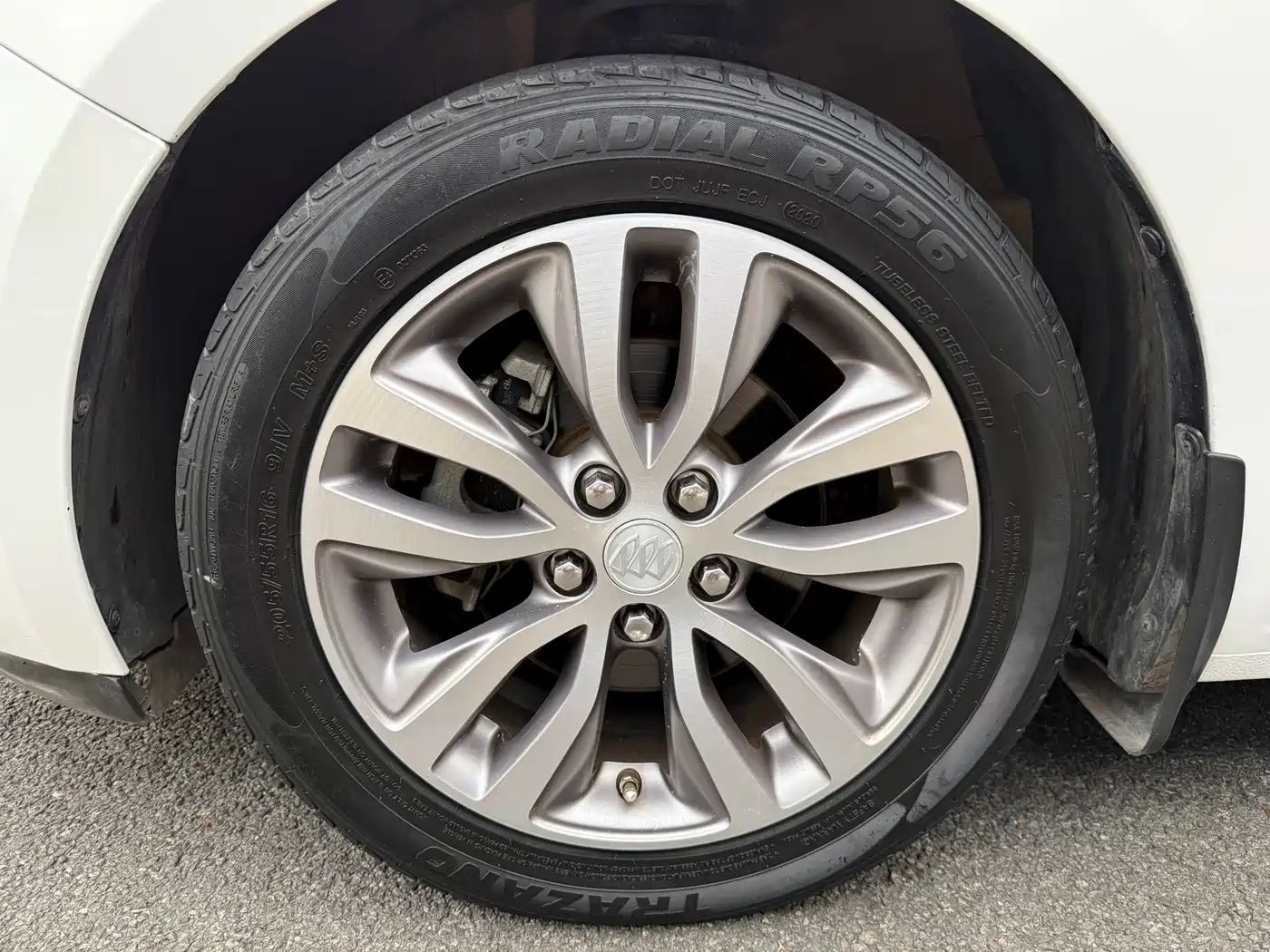 Buick Excelle 2019 18T Auto Connected Elite China VI фото 23