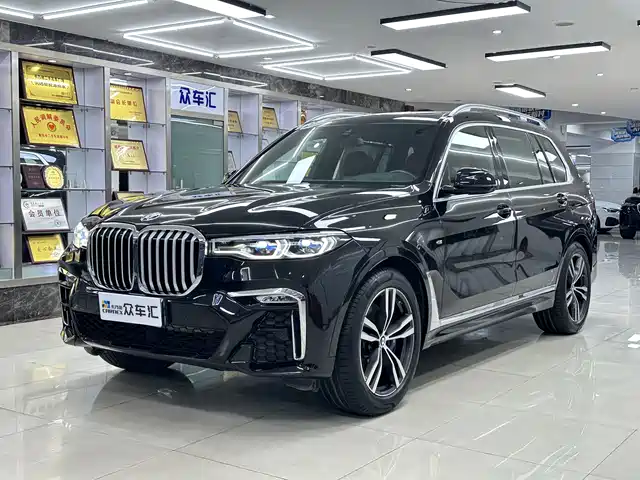 BMW X7 xDrive40i, Престиж, M Спорт-пакет