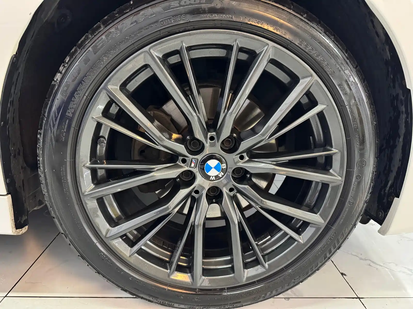 Photo 11 - BMW 3 Series