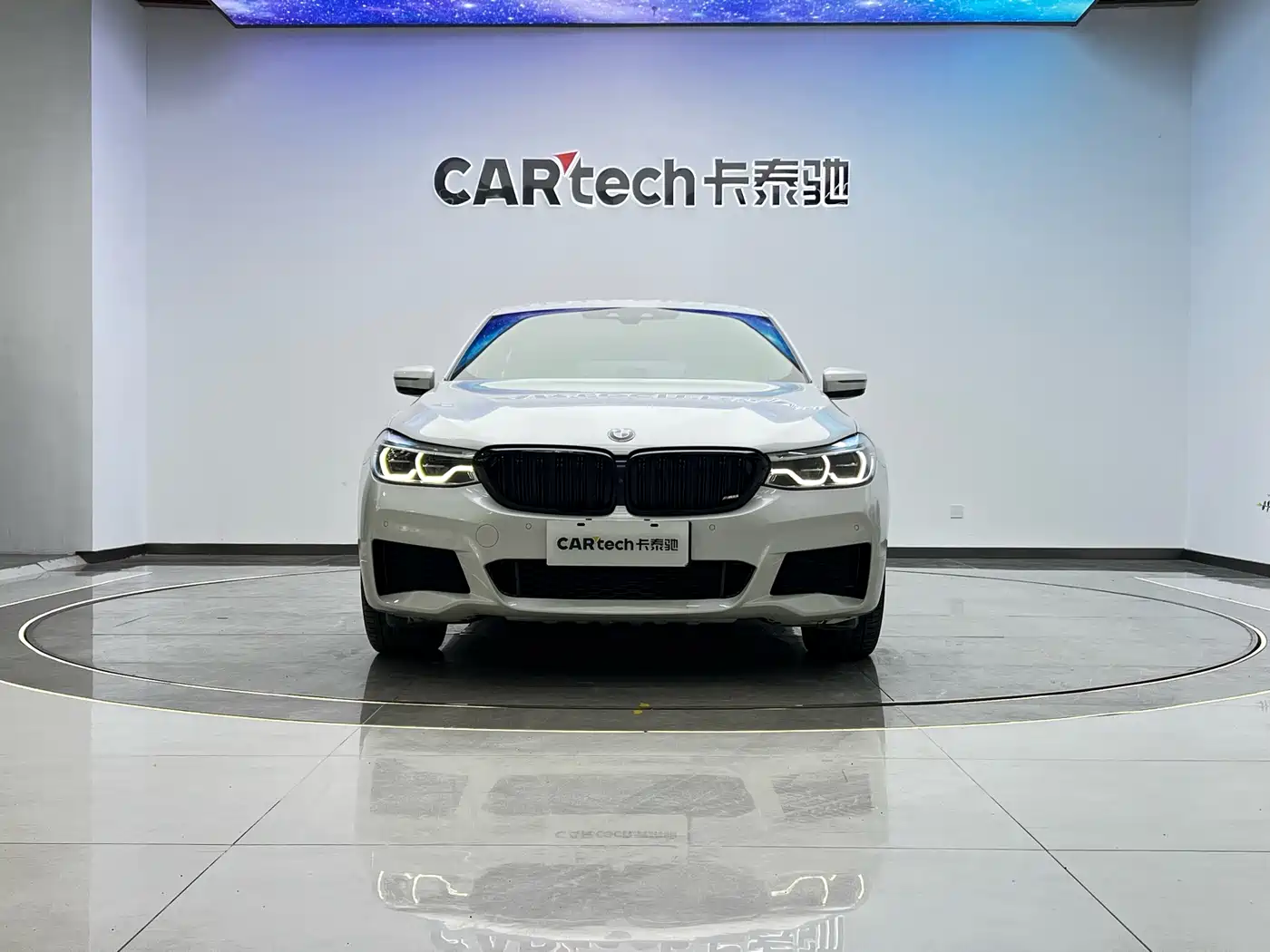 BMW 6 Series GT 2018 640i xDrive M Sport Package фото 2