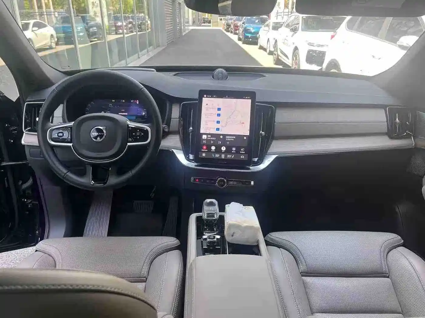 2025 Volvo XC90 Plug-in Hybrid