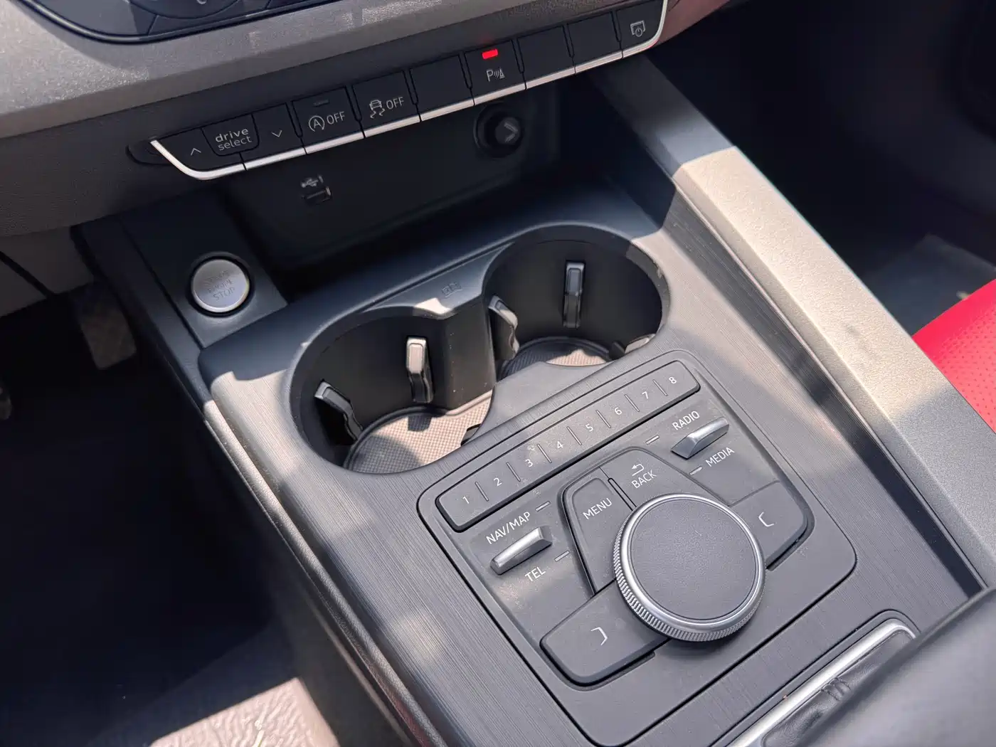 Audi A4L 2019 40 TFSI Progressive (China VI) фото 22