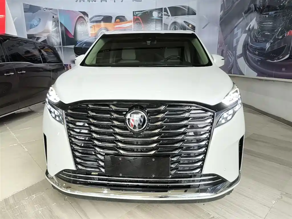 Buick GL8 2023 ES Landmaster Exclusive фото 3