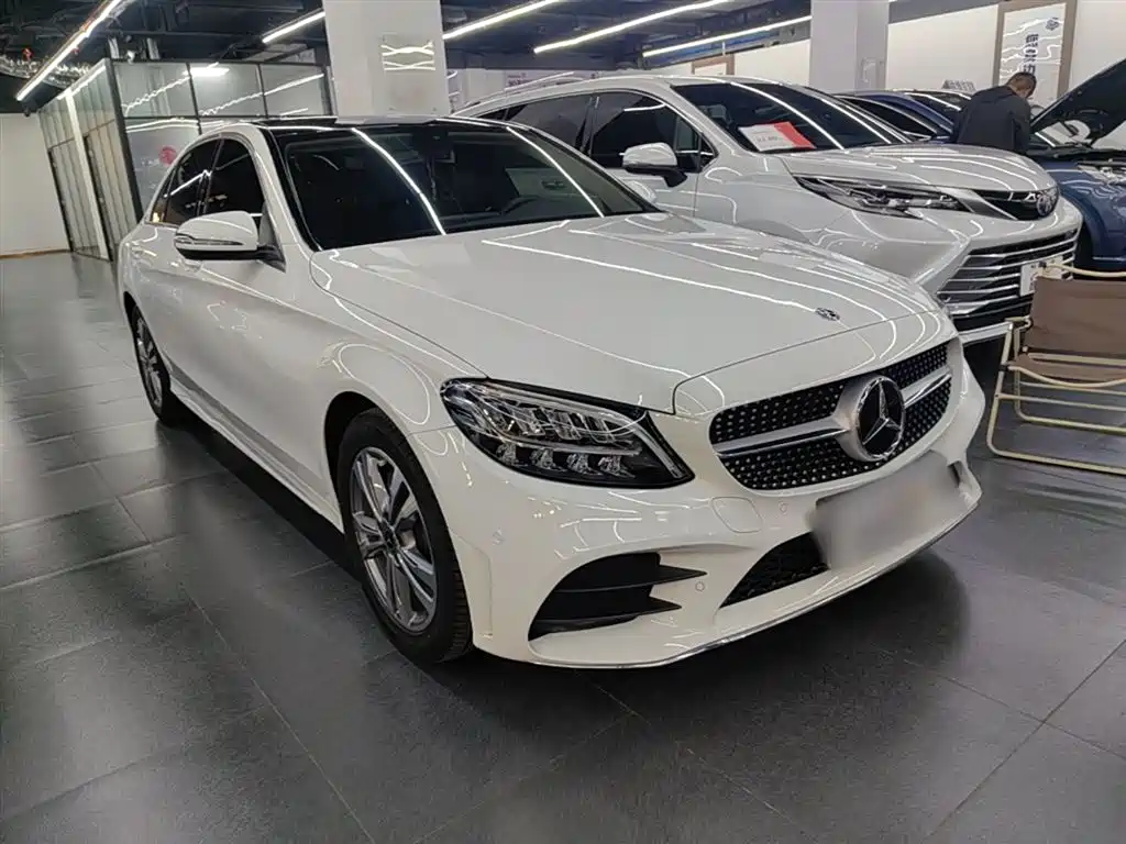 Mercedes-Benz C-Class 2021 C 200 L Fashion Sport Edition фото 4