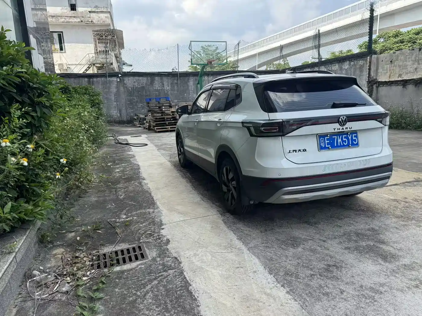 Volkswagen Tharu 2025 New Edge 300TSI Enjoyment Edition фото 9