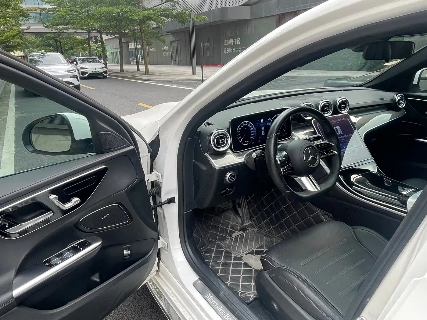 Mercedes-Benz C-Class 2023 C 260 L Sport фото 6