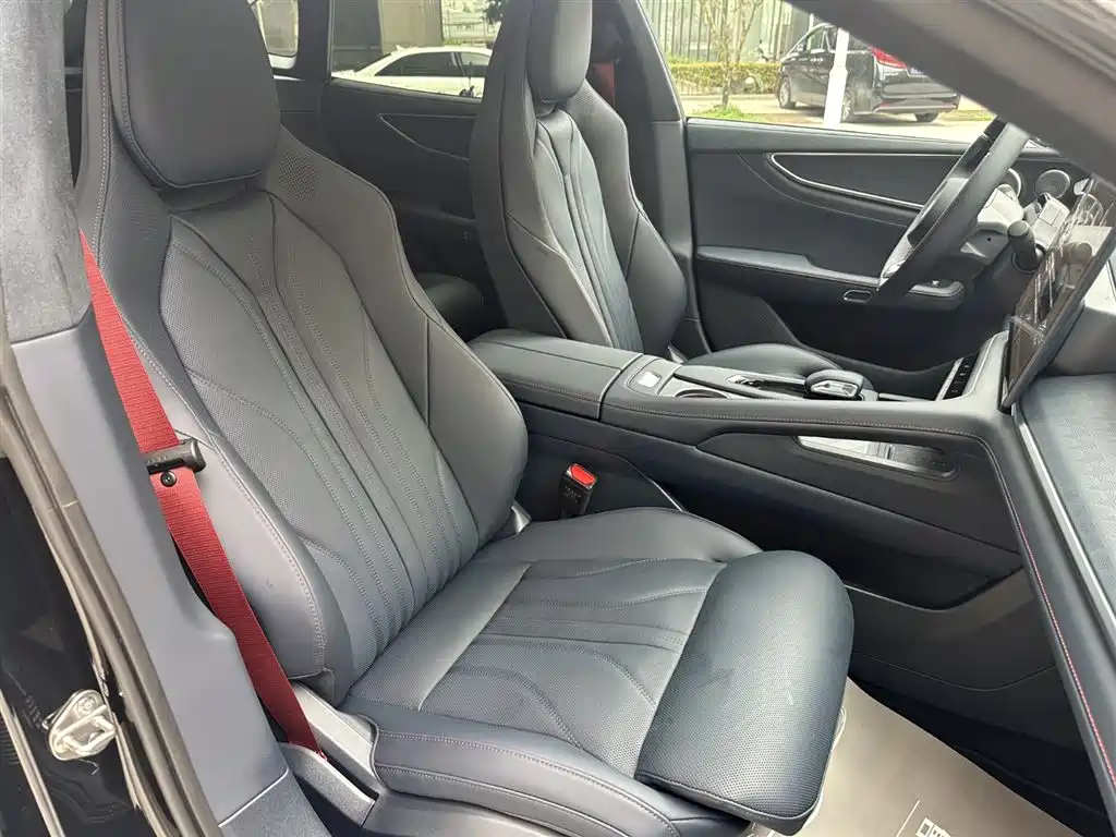 ZEEKR EXTREME KRYPTON 001