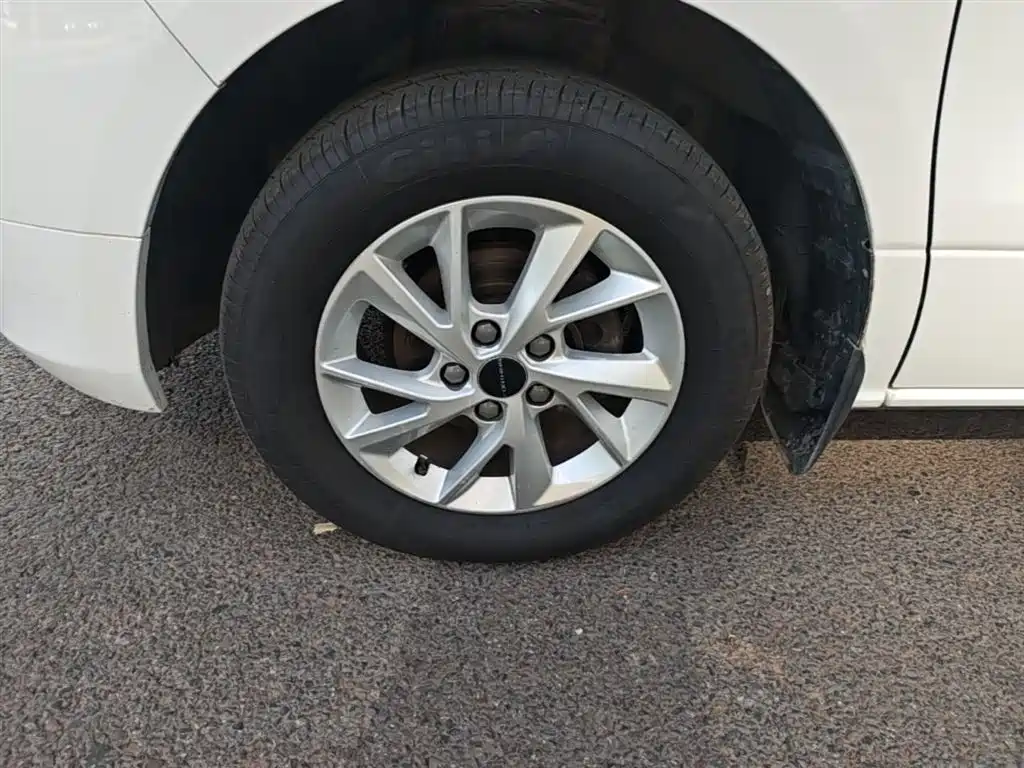 Dongfeng Fengxing Lingzhi PLUS 2022 2021 Wagon 2.0L Manual Luxury 7-Seater