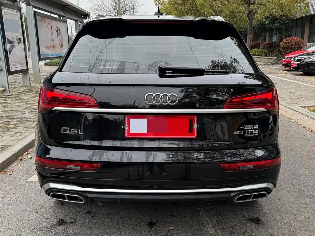 Audi Q5L 2022 40T Luxury Dynamic фото 6