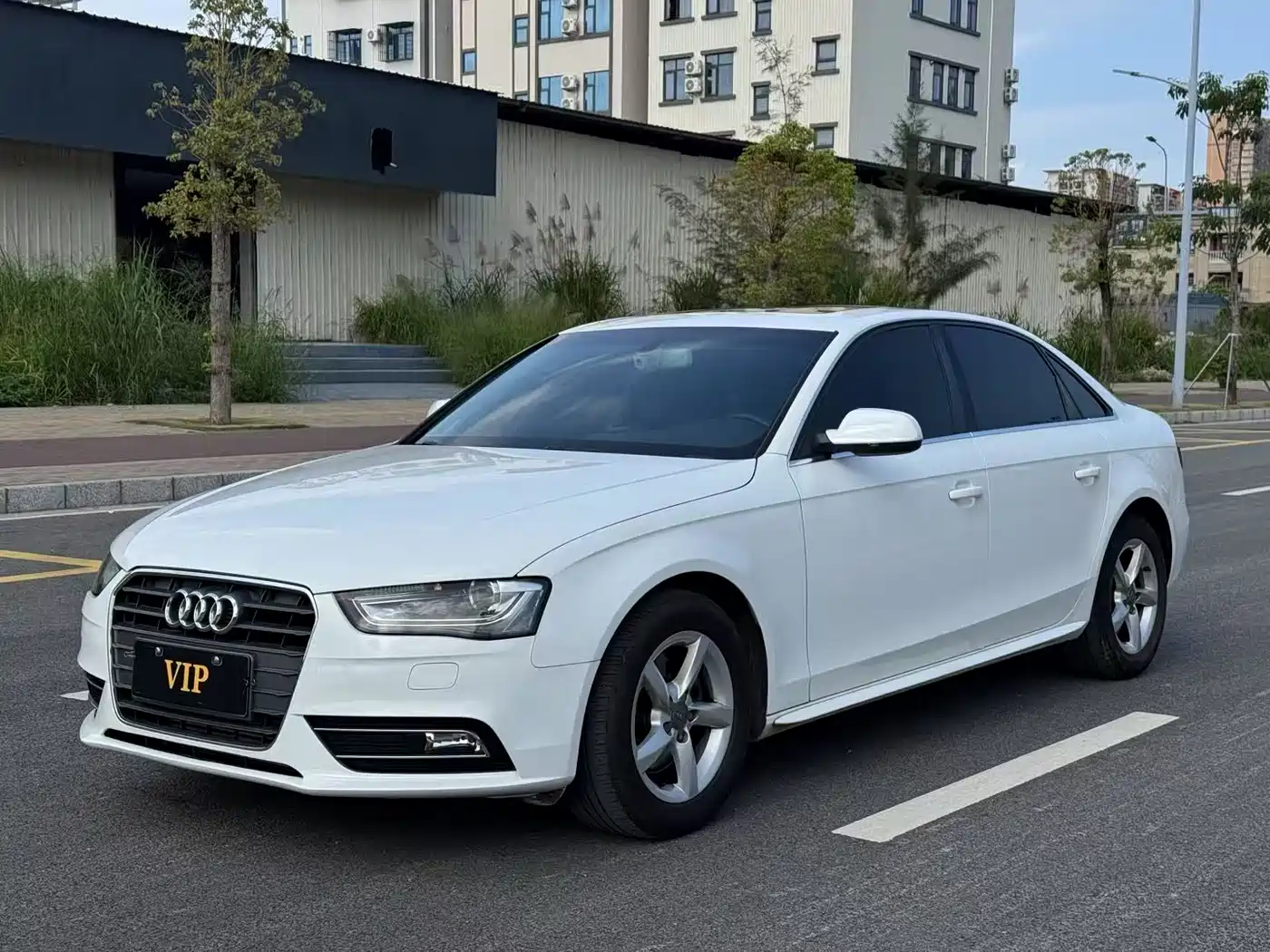 Audi A4L 2016 30 TFSI Collector's Edition Automatic Comfort