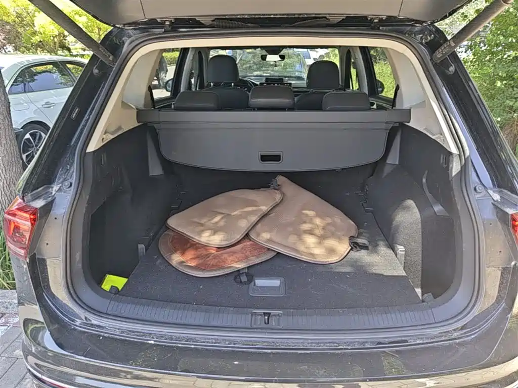 Volkswagen Tiguan L 2023 330TSI Auto 2WD R-Line Premium Edition фото 19