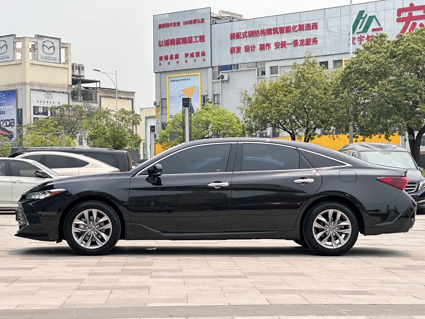 Toyota Avalon 2019 2.0L Luxury Edition (China VI) фото 6