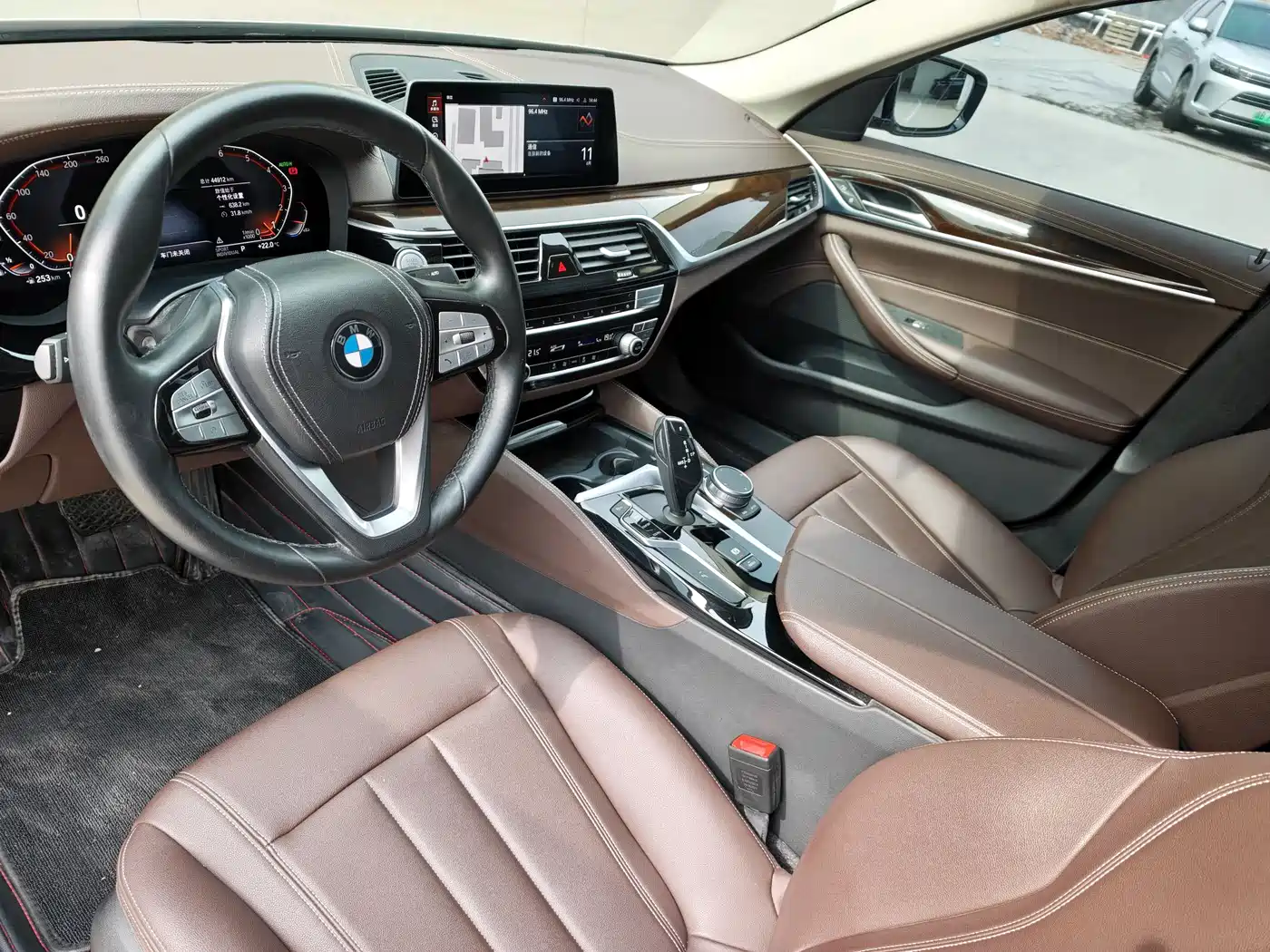 BMW 5 Series 2020 525Li Luxury Package фото 13