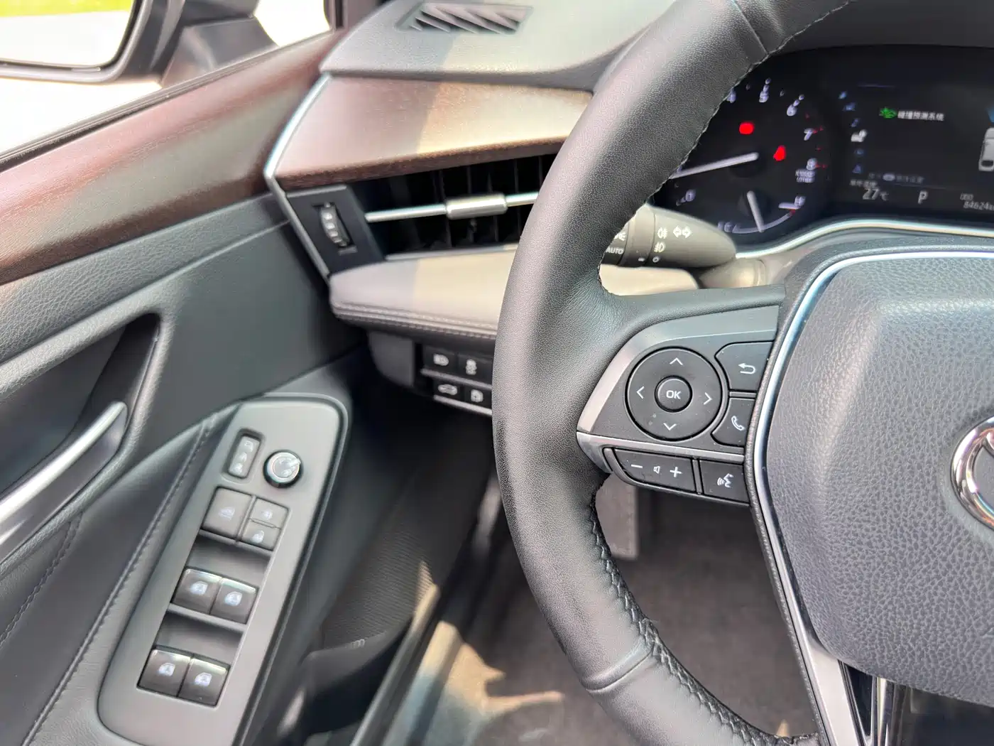 Toyota Avalon 2019 2.0L Luxury Edition (China VI) фото 16