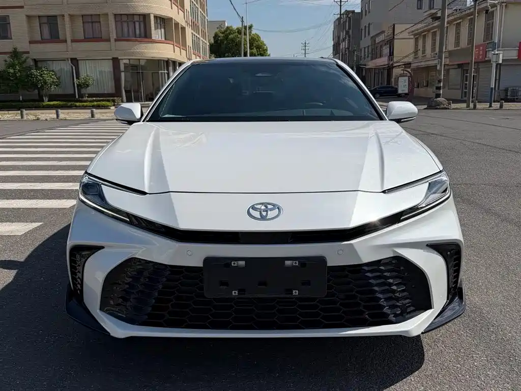 Toyota Camry 2024 2.0S Sport Edition фото 2