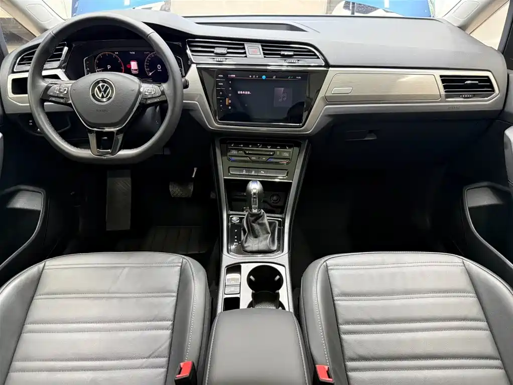 Volkswagen Touran 2022 Touran L 280TSI DSG Frontier Edition 7-seater фото 22