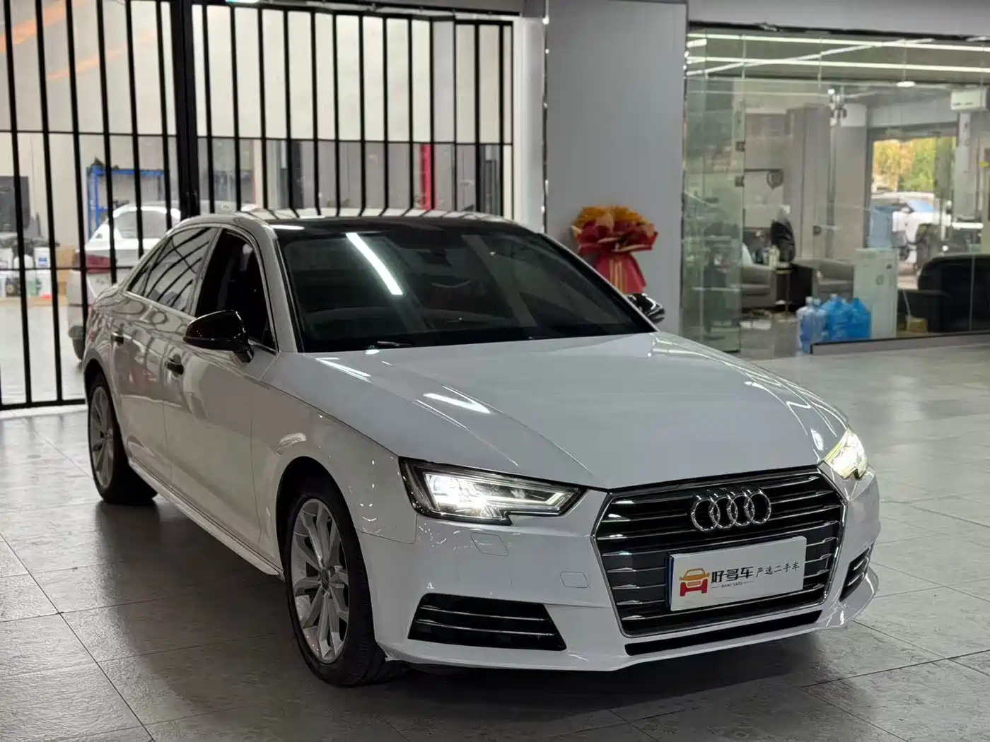 Фото 3 - Audi A4L