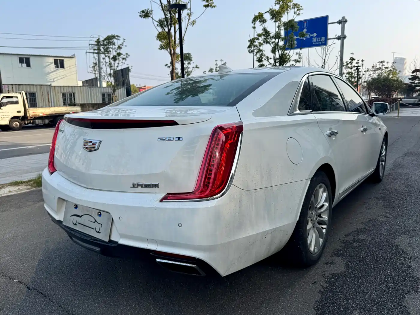Cadillac XTS 2018 28T Technology фото 15