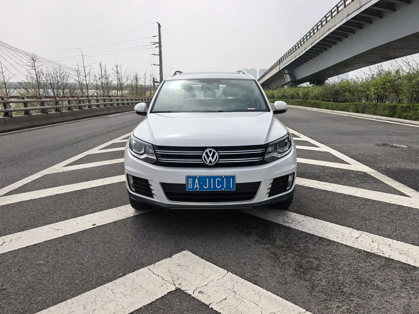 Volkswagen Tiguan 2015 1.8TSI Automatic 2WD Highline фото 2