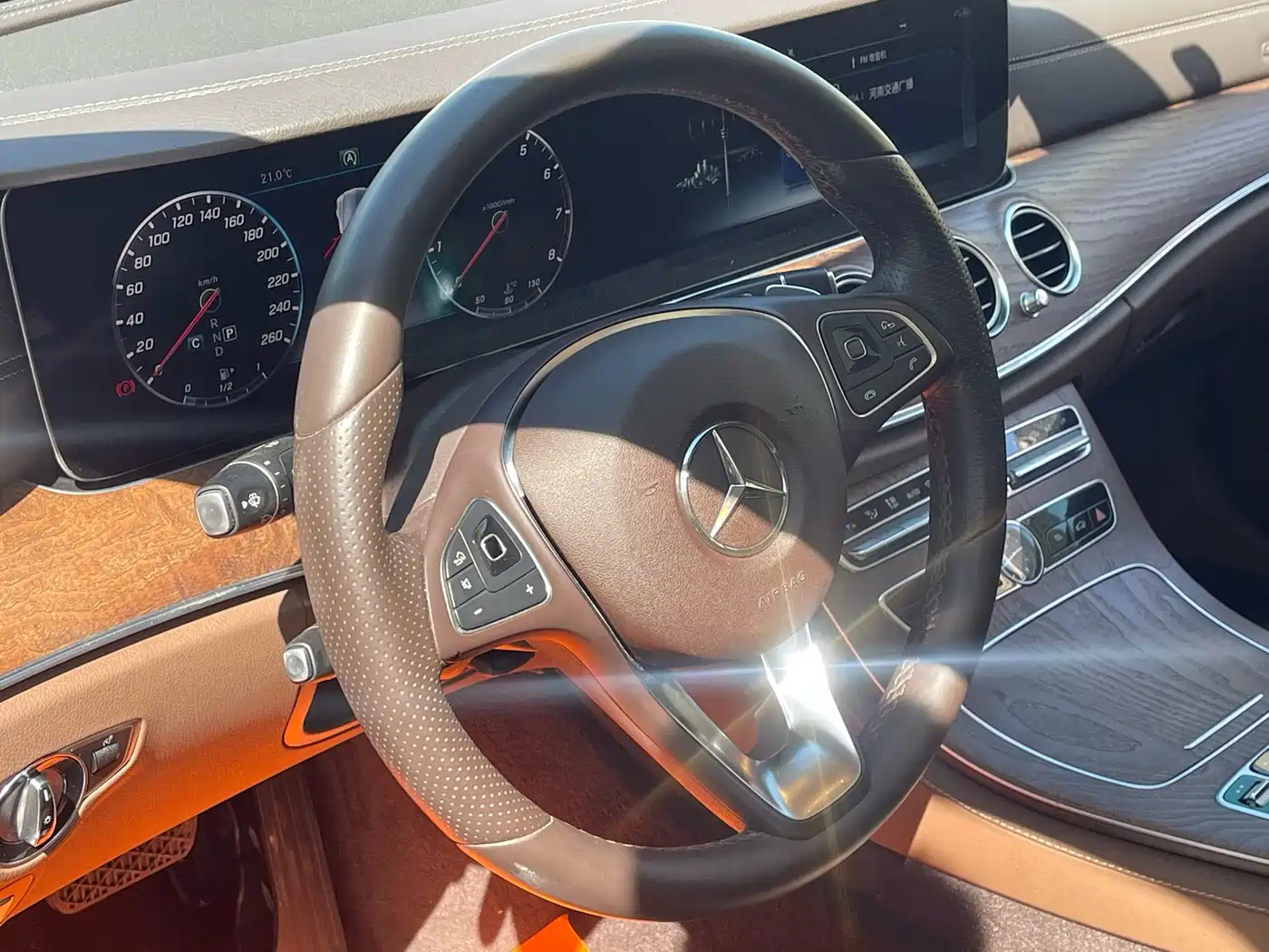 MERCEDES-BENZ E CLASS