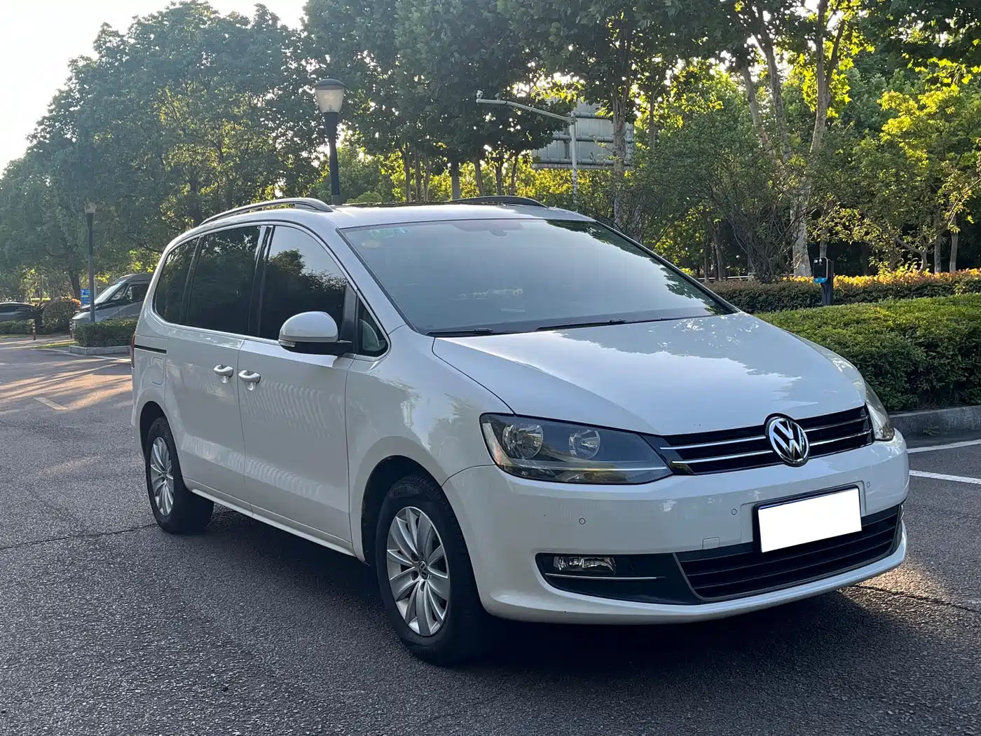 Volkswagen Sharan 2014 2.0TSI Standard фото 3