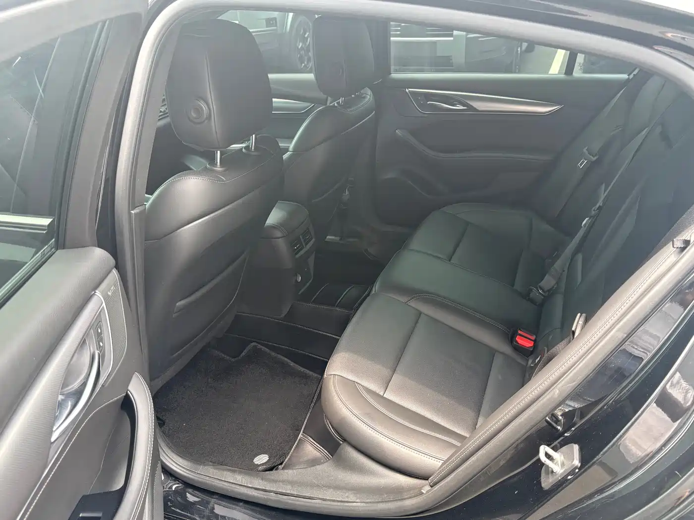 Cadillac CT5 2025 Model 28T Urban Style фото 6