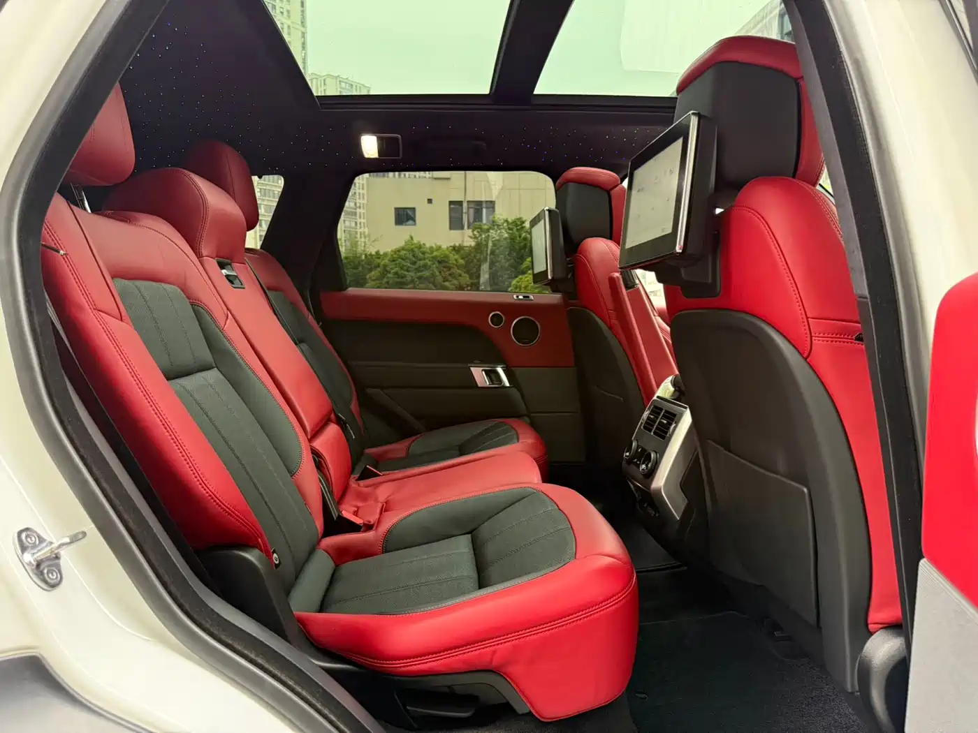 Land Rover Range Rover Sport 2020 3.0 L6 SE фото 14