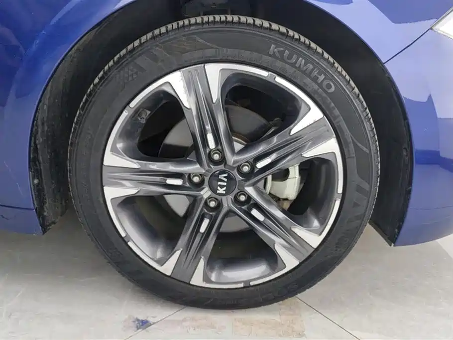 Kia K5 2020 270T CVVD Luxury Tech Version фото 6