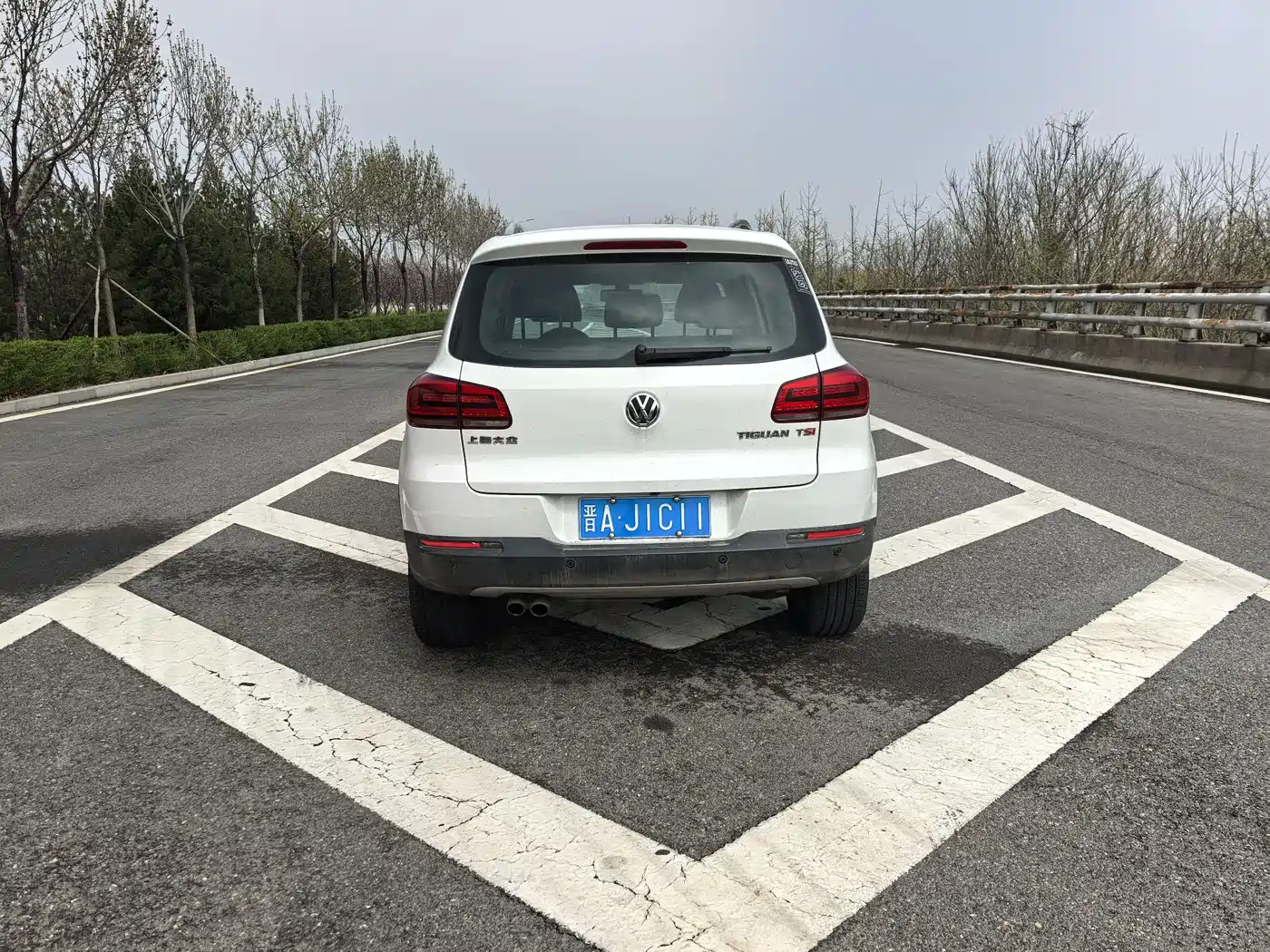 Volkswagen Tiguan 2015 1.8TSI Automatic 2WD Highline фото 13