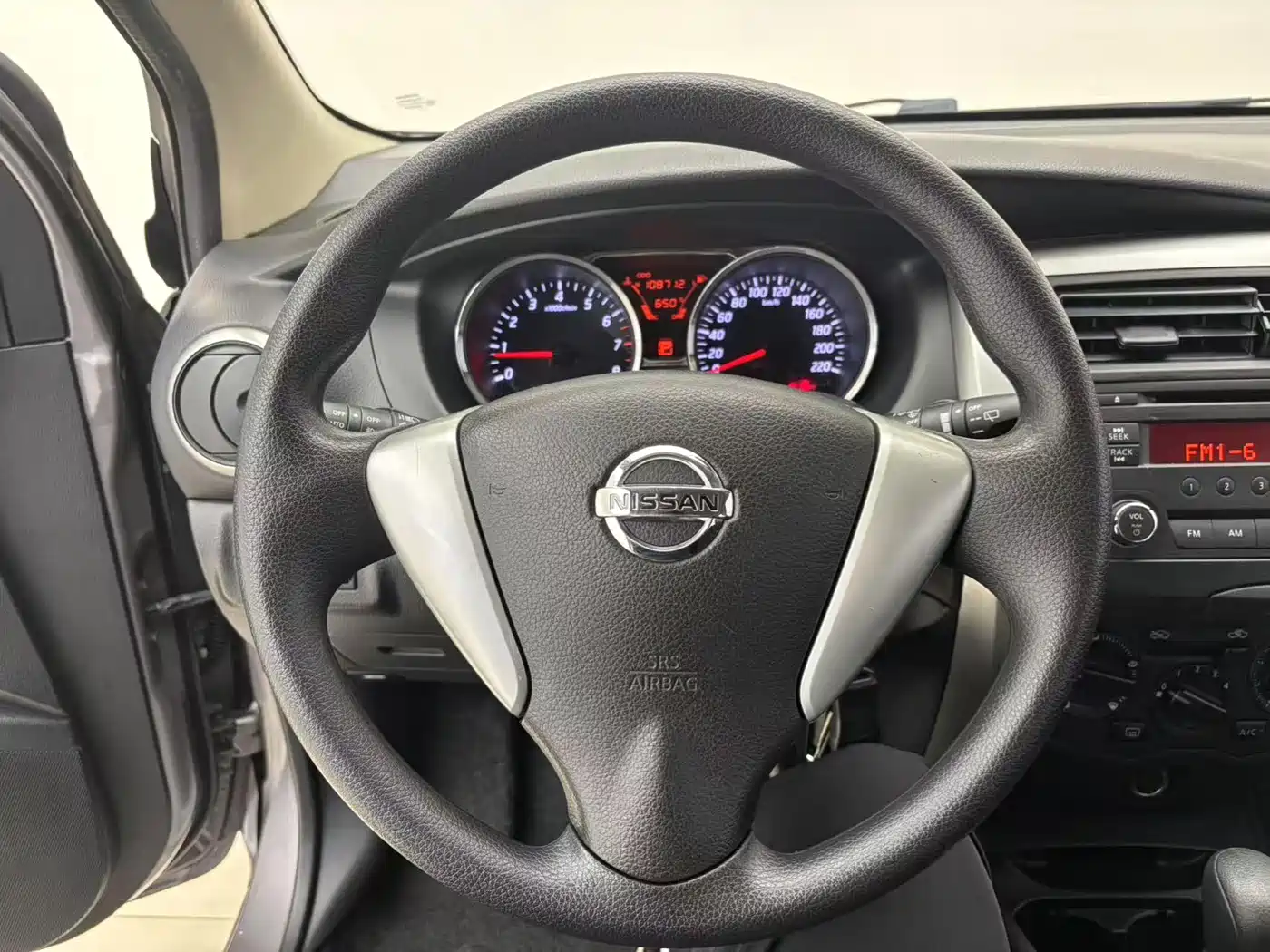Nissan Livina 2015 2013 1.6XL CVT Luxury