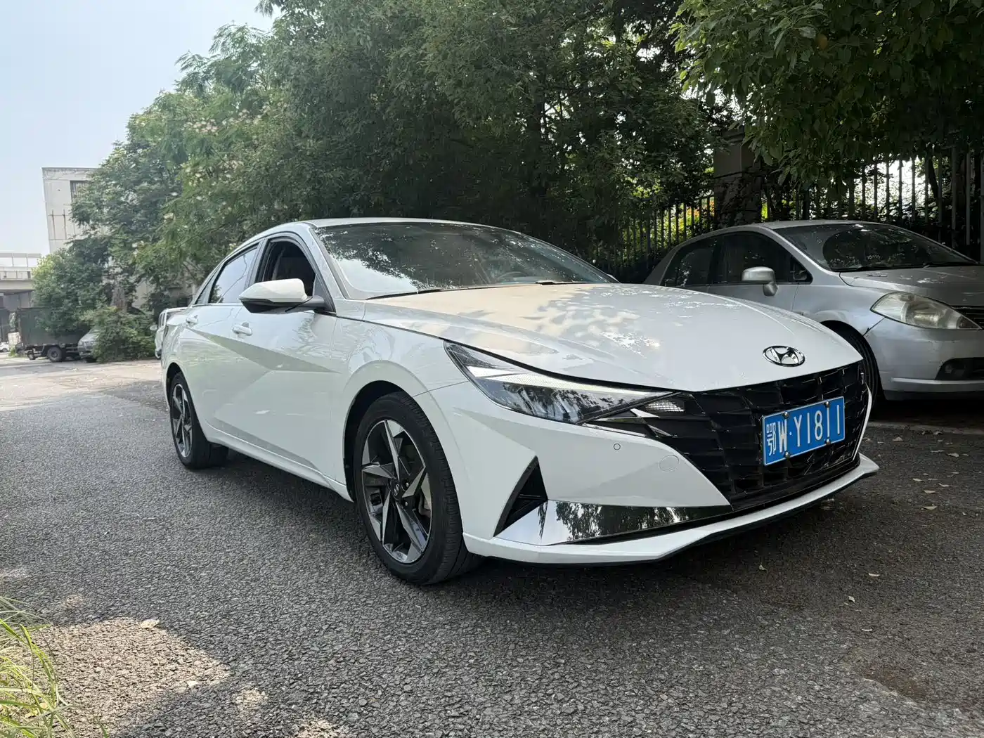 Hyundai Elantra 2022 1.5L CVT GLX Elite Edition фото 3