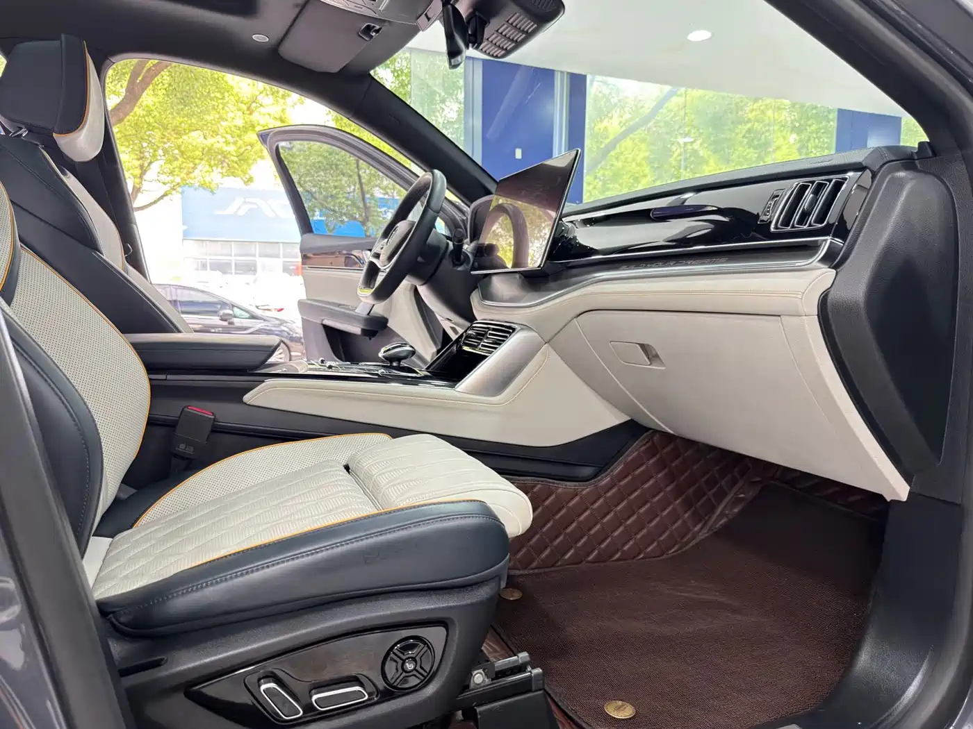 BYD Tang New Energy 2022 EV 635KM AWD Flagship фото 13