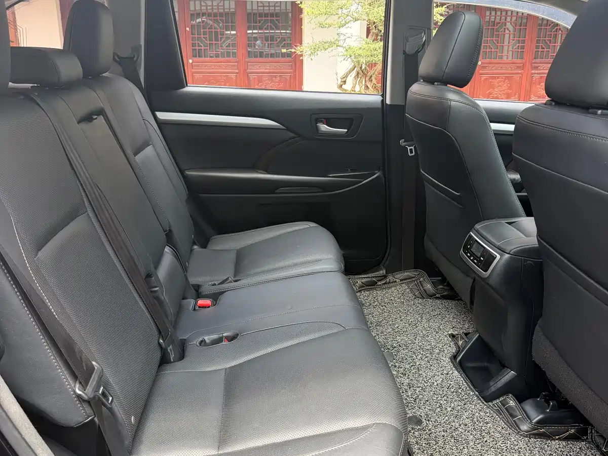 Toyota Highlander 2015 2.0T AWD Luxury Edition 7-seater фото 11