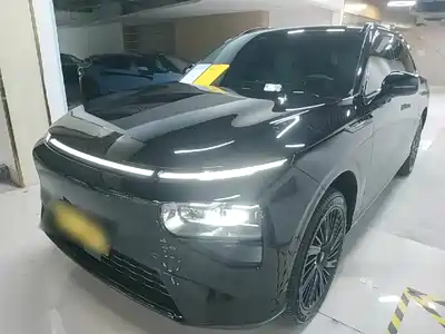 Xpeng G9