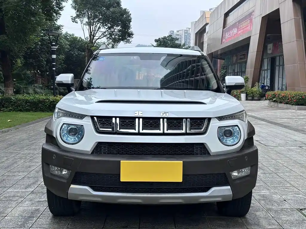BAIC ORV Beijing Offroad BJ20 2017 2016 1.5T CVT Luxury