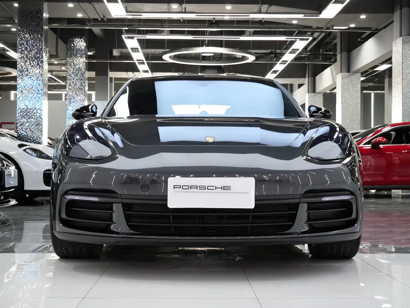 Porsche Panamera 2017 Panamera 3.0T фото 2