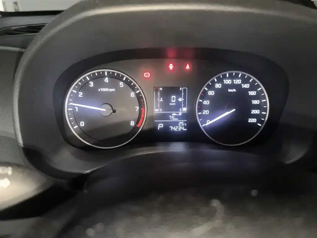 Hyundai Beijing Hyundai ix25 2015 1.6L Automatic 2WD Smart GLS фото 9