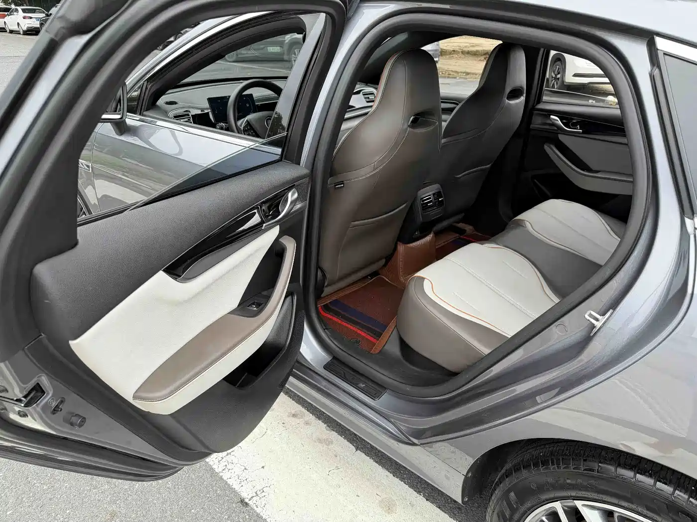 Фото 6 - BYD Qin PLUS