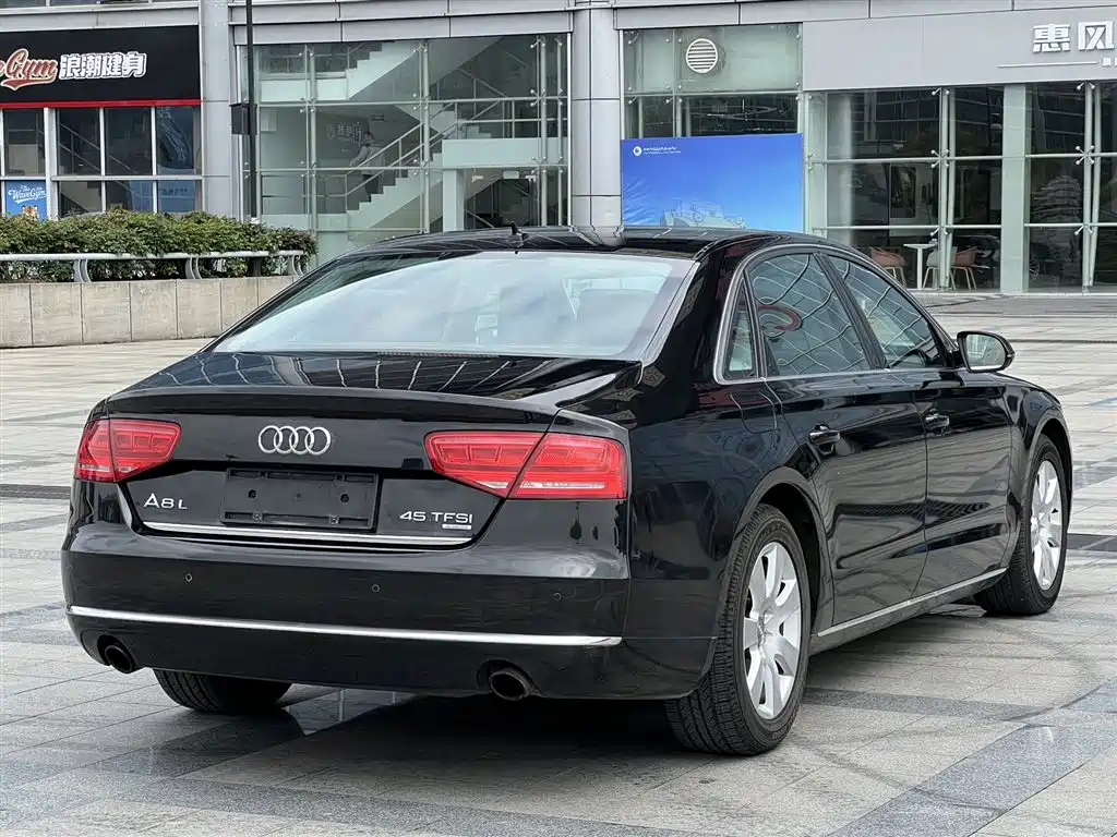 Audi A8 2013 A8L 45 TFSI quattro Luxury фото 17