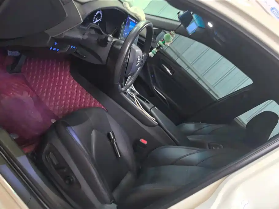 Toyota Avalon 2022 2.0L Luxury Edition фото 9