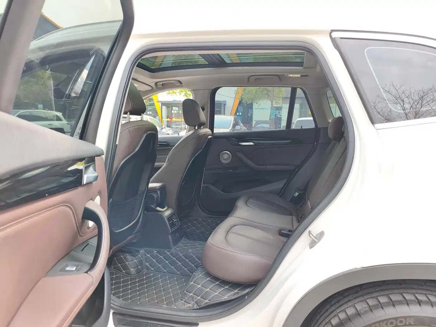 BMW X1 2022 sDrive25Li Leading фото 11
