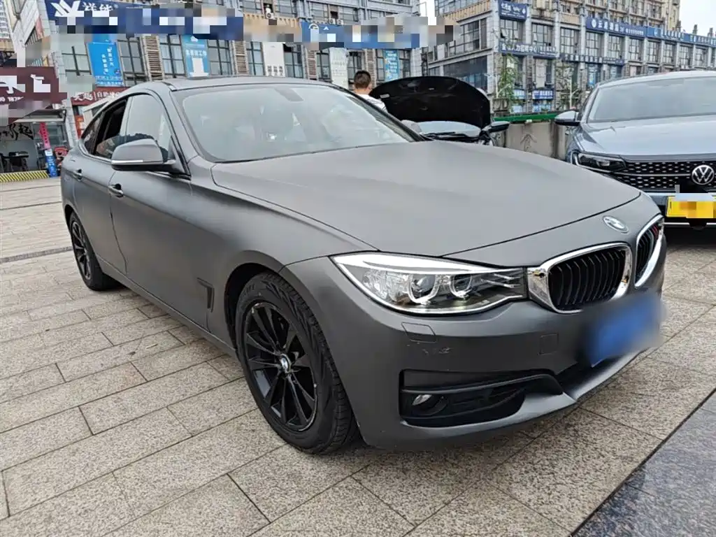 BMW 3 Series GT 2013 Model 320i Leading фото 4